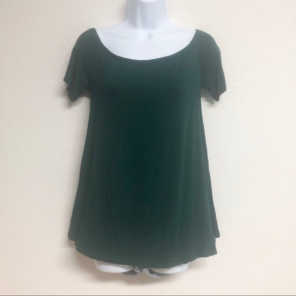 Green off shoulder Top - Picture 2 of 4